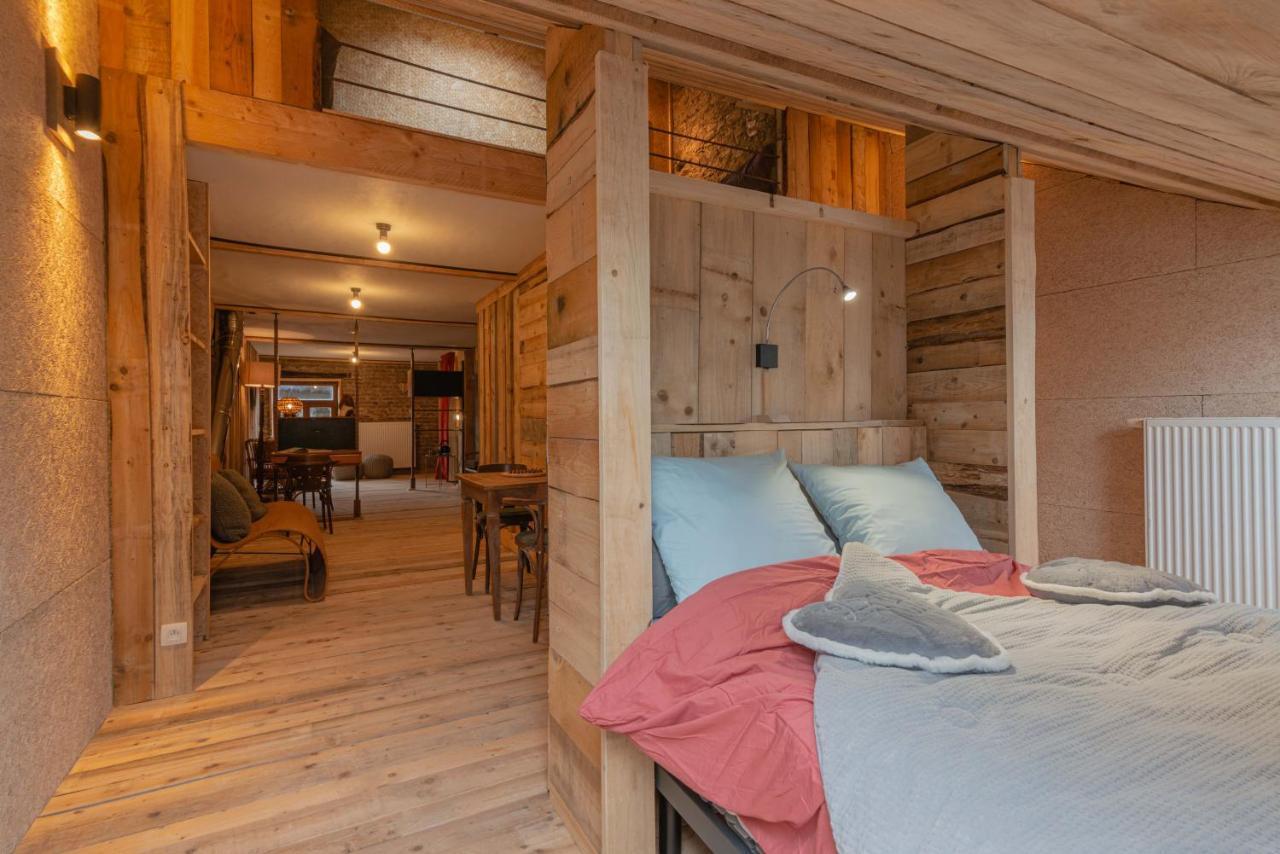 Manhay Le Repos Du Nomade B&B 7 Personnes المظهر الخارجي الصورة